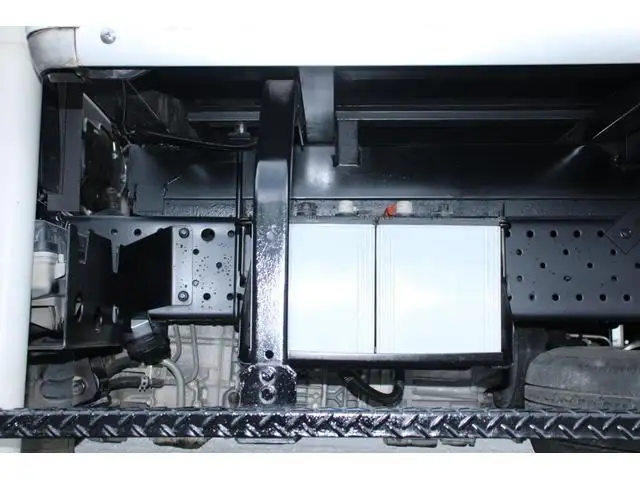 いすゞ エルフ 小型 アルミバン ボトルカー サイドドアの中古トラック画像像17