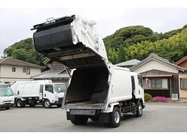 いすゞ フォワード 中型/増トン パッカー車 プレス式 ベッドの中古トラック画像3