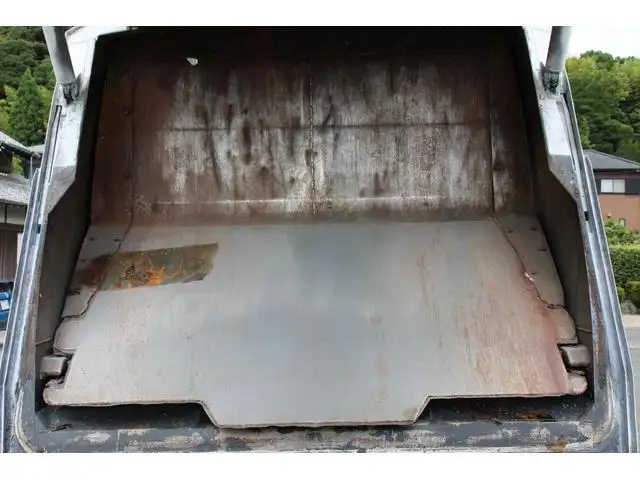 いすゞ フォワード 中型/増トン パッカー車 プレス式 ベッドの中古トラック画像7