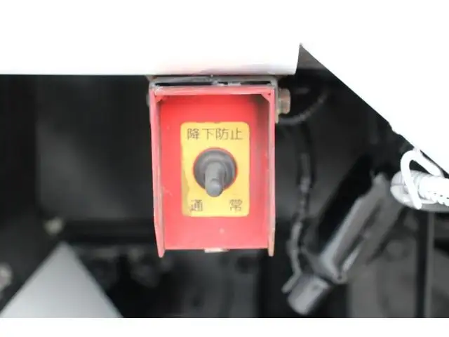 いすゞ フォワード 中型/増トン パッカー車 プレス式 ベッドの中古トラック画像11