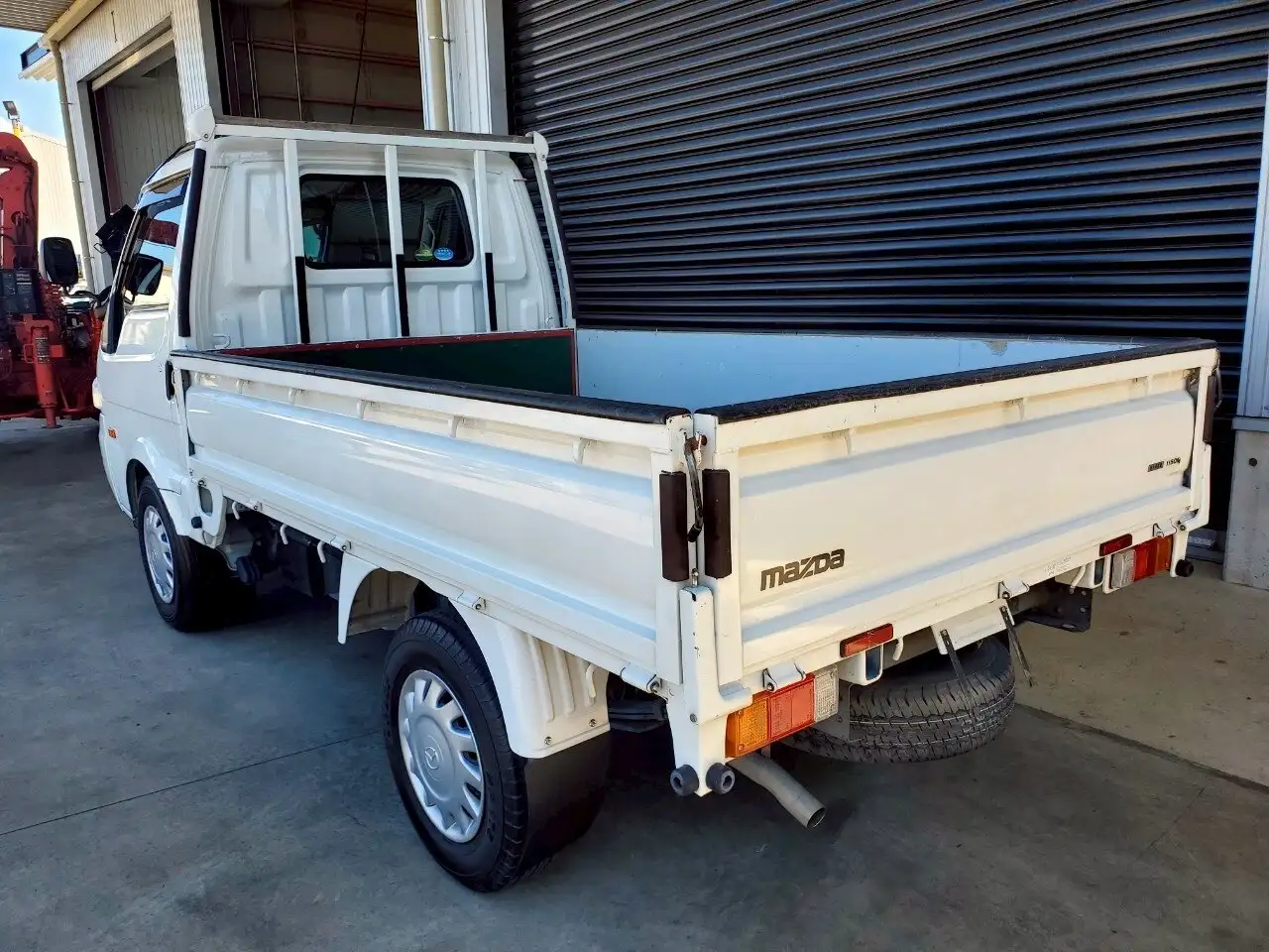 マツダ ボンゴ 小型 平ボディ DBF-SLP2T H28の中古トラック画像6