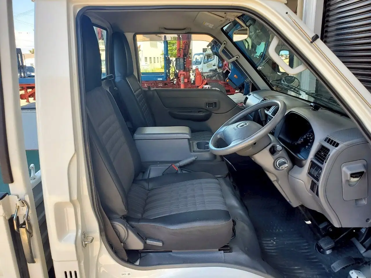 マツダ ボンゴ 小型 平ボディ DBF-SLP2T H28の中古トラック画像11
