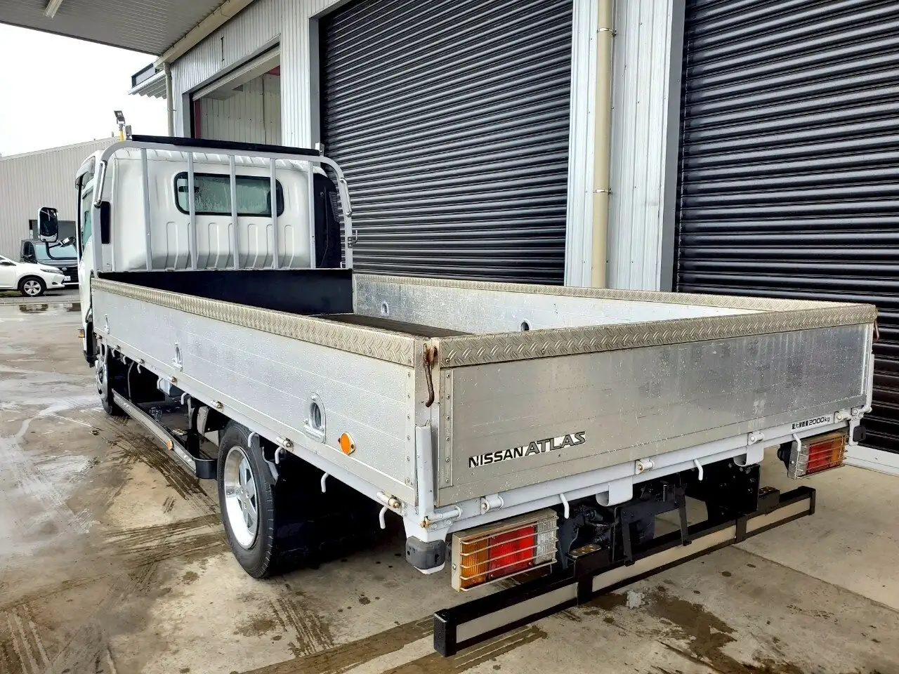 日産 アトラス 小型 平ボディ アルミブロック BKG-ANR85ARの中古トラック画像6