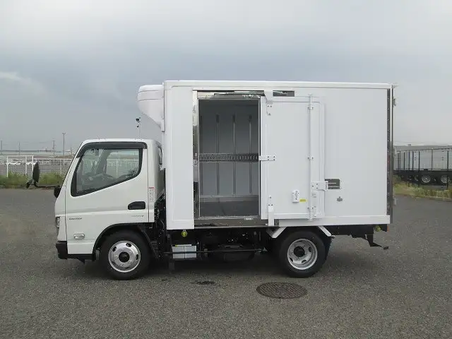 三菱 キャンター 小型 冷凍冷蔵 低温 サイドドアの中古トラック画像3