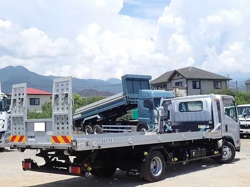 いすゞ エルフ 小型 車両重機運搬 ラジコン ウインチの中古トラック画像3