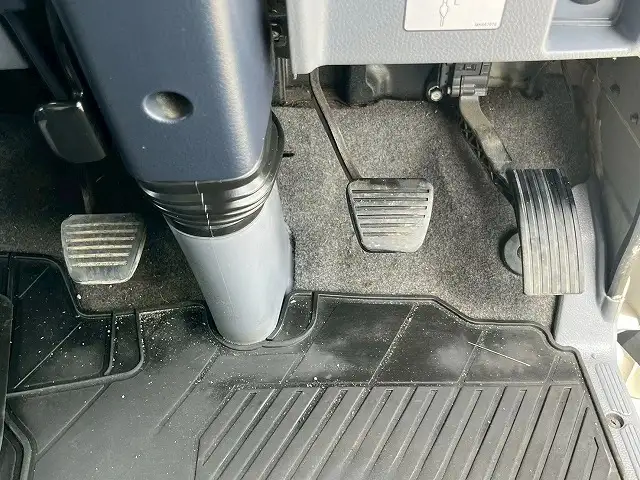 三菱 キャンター 小型 ウイング TKG-FED90 H27の中古トラック画像15