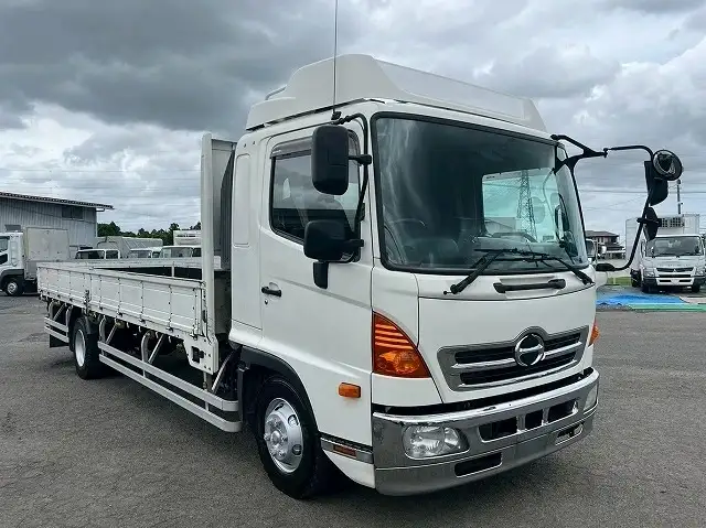 日野 レンジャー 中型/増トン 平ボディ ベッド TKG-FD9JLAAの中古トラック画像3