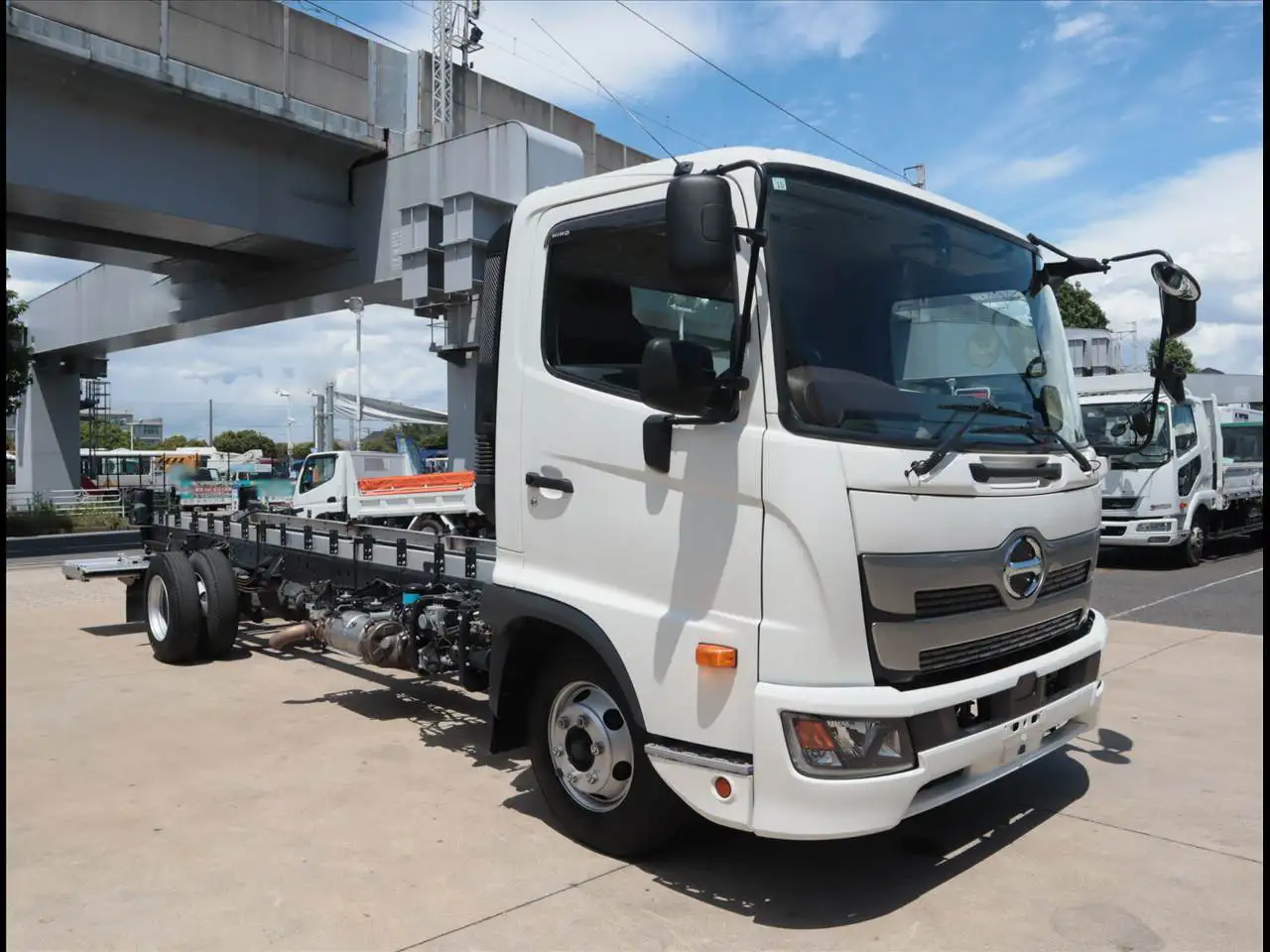 日野 レンジャー 中型/増トン シャーシ 2KG-FC2ABA R3の中古トラック画像2