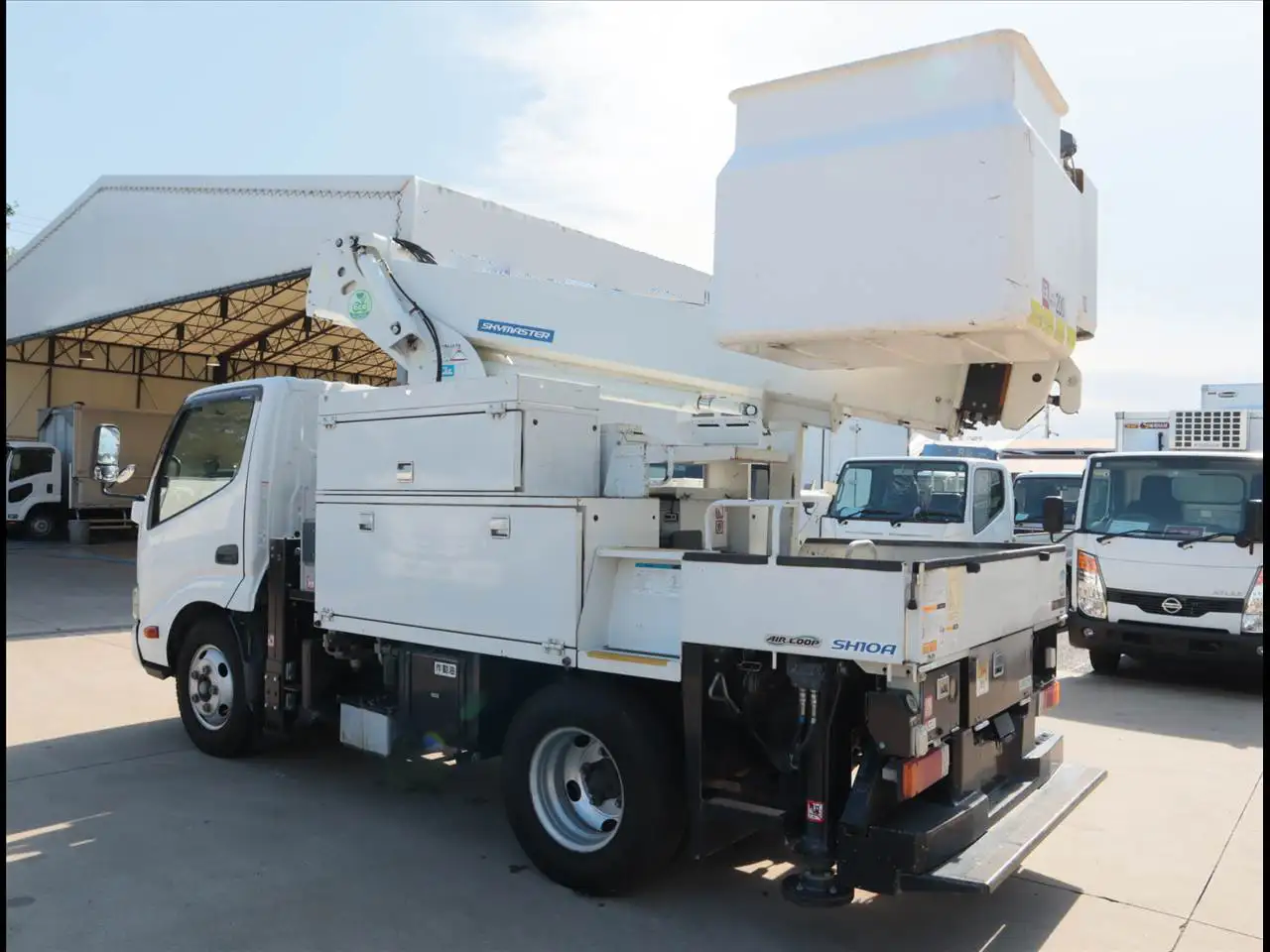 日野 デュトロ 小型 高所・建柱車 高所作業車 電工仕様の中古トラック画像4