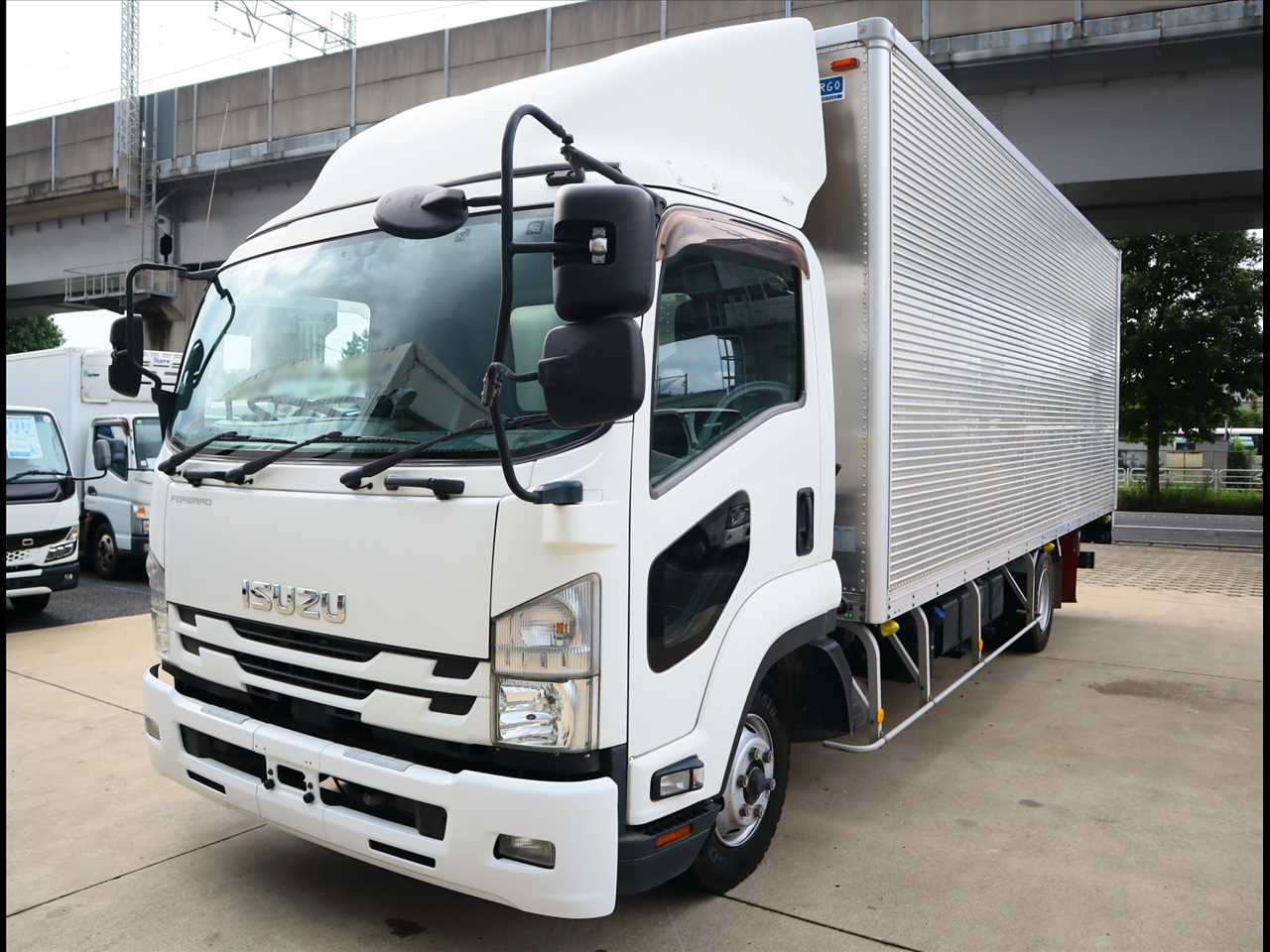 いすゞ フォワード 中型/増トン アルミバン パワーゲート ベッド の中古トラック【車両No.158461】