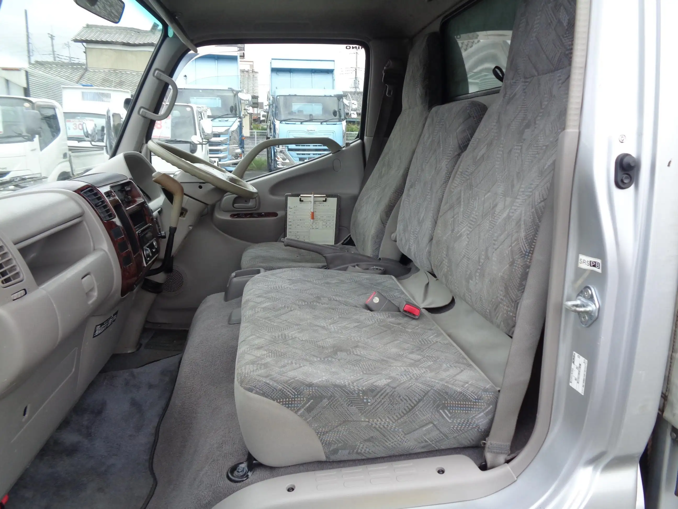 日野 デュトロ 小型 ウイング 幌ウイング BDG-XZU508Mの中古トラック画像12