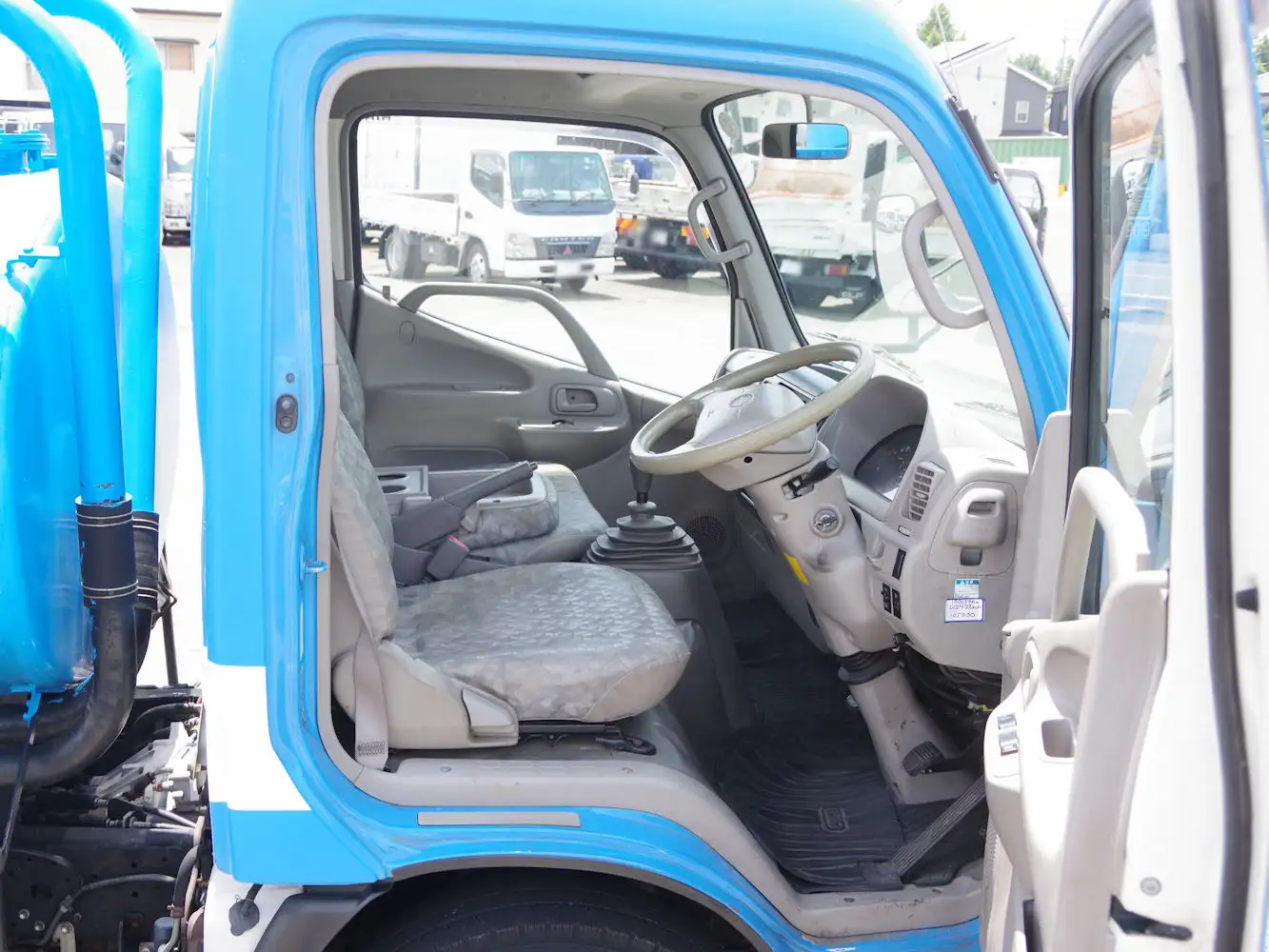 日野 デュトロ 小型 タンク車 バキューム PB-XZU301Eの中古トラック画像11