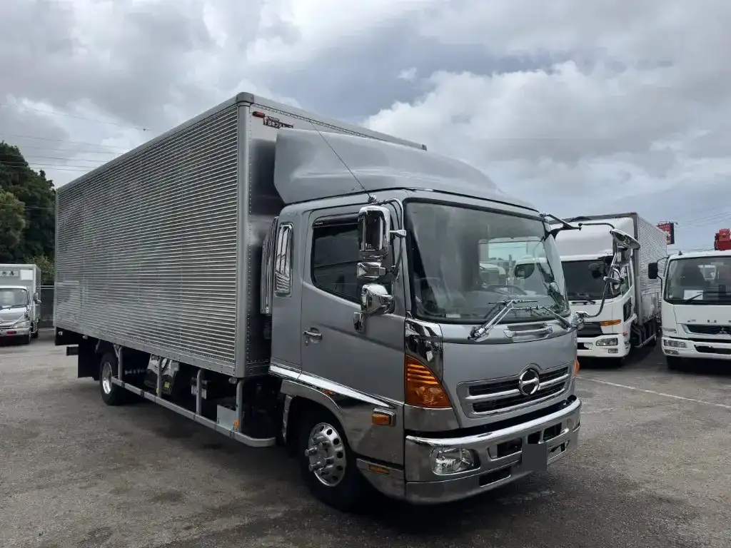 日野 レンジャー 中型/増トン アルミバン パワーゲート エアサスの中古トラック画像2