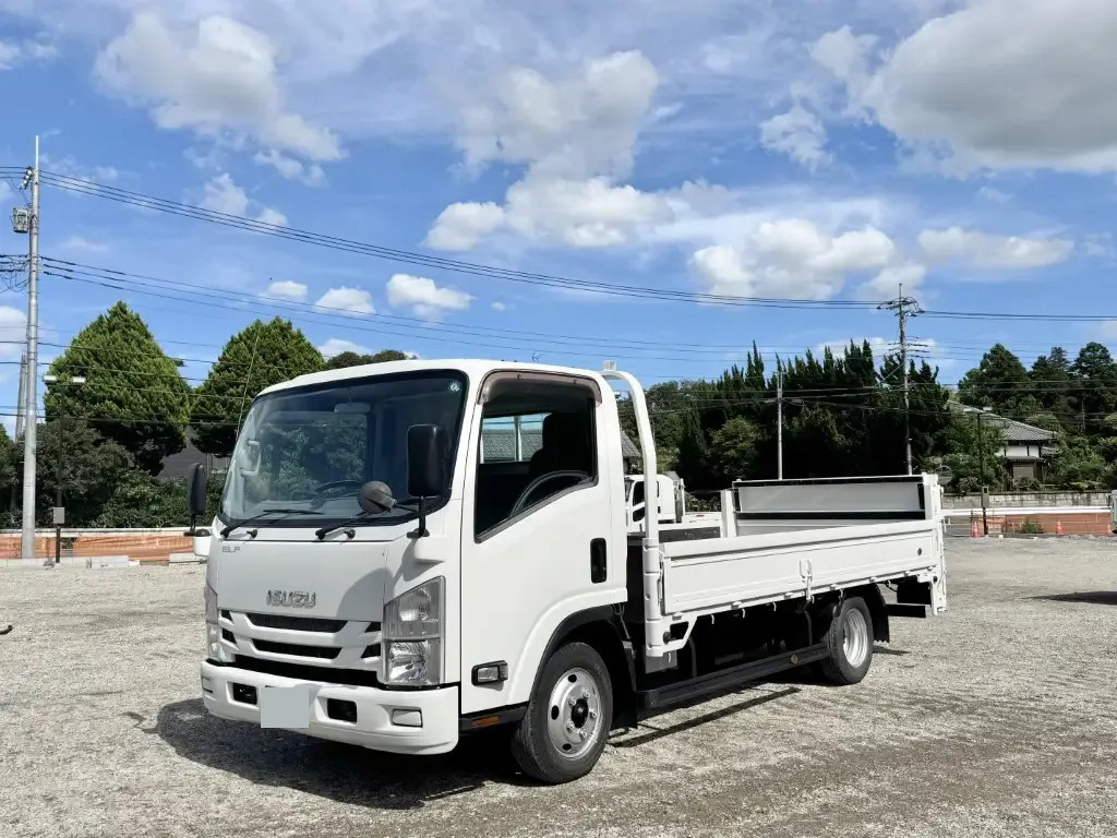 いすゞ エルフ 小型 平ボディ 2RG-NPR88AR R3 の中古トラック【車両No.183127】