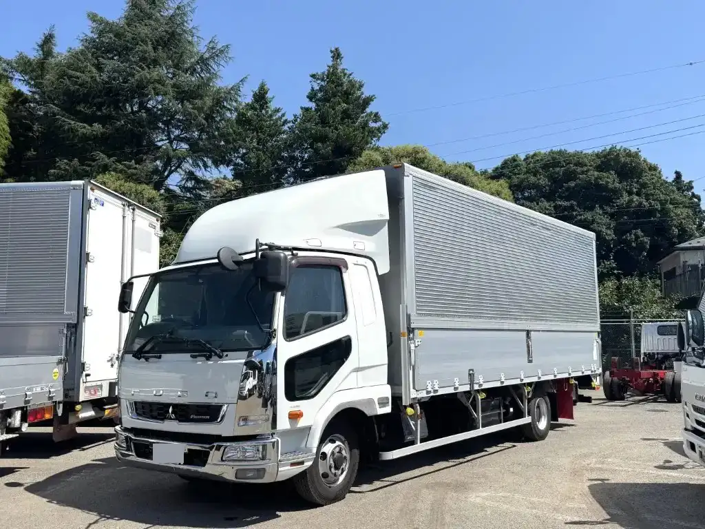 三菱 ファイター 中型/増トン ウイング パワーゲート ベッドの中古トラック画像1
