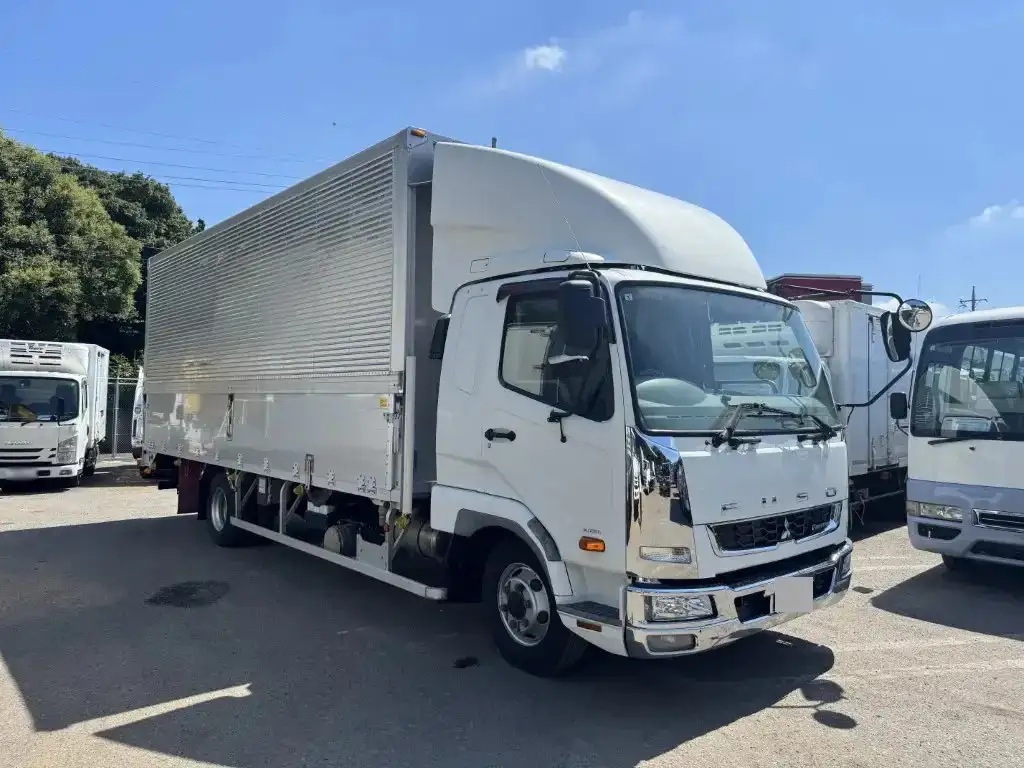 三菱 ファイター 中型/増トン ウイング パワーゲート ベッドの中古トラック画像2