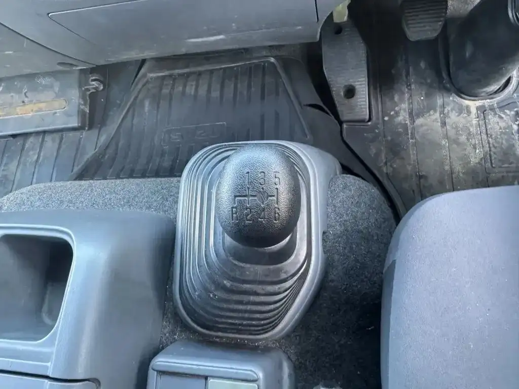 いすゞ フォワード 中型/増トン クレーン付 床鉄板 4段の中古トラック画像13