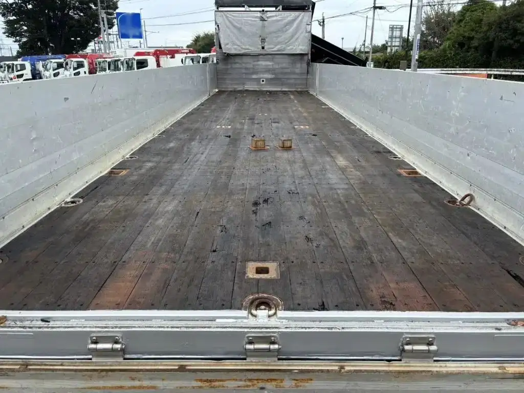 いすゞ ギガ 大型 平ボディ アルミブロック エアサスの中古トラック画像6