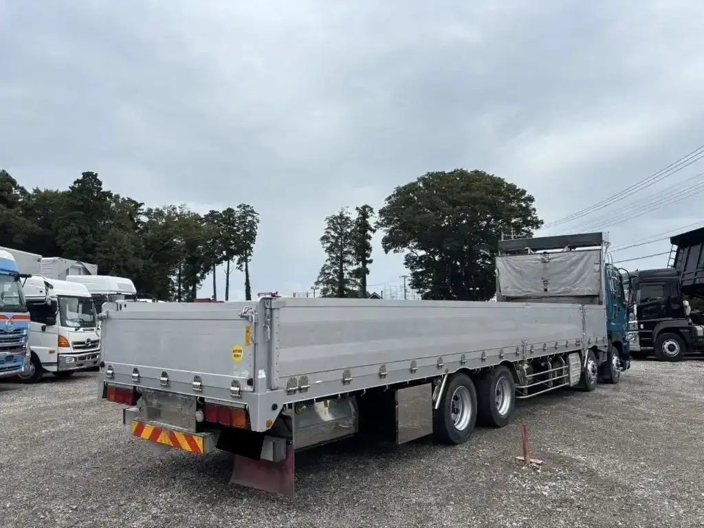 いすゞ ギガ 大型 平ボディ アルミブロック エアサスの中古トラック画像3
