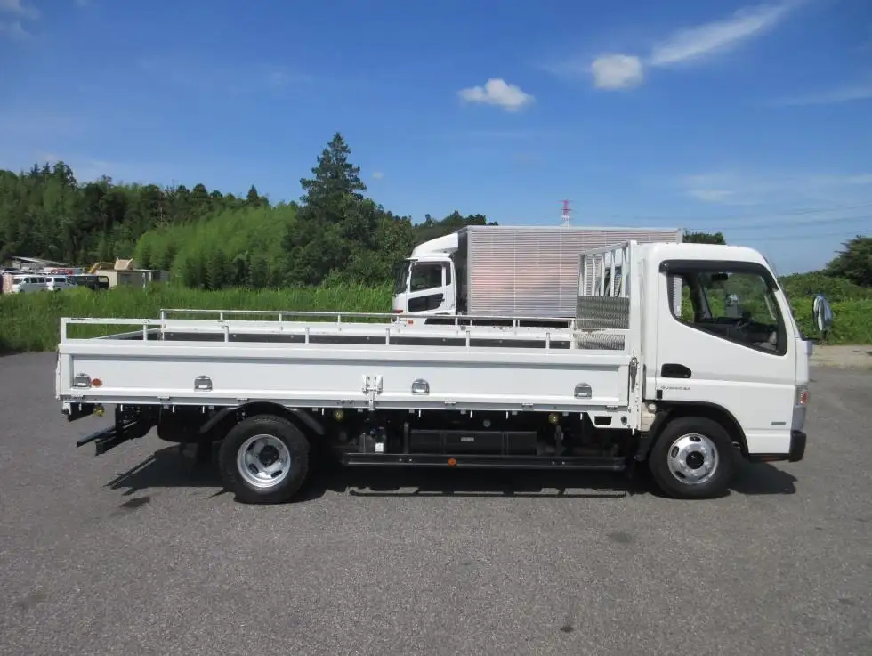 三菱 キャンター 小型 平ボディ 2RG-FEA20 R2の中古トラック画像3