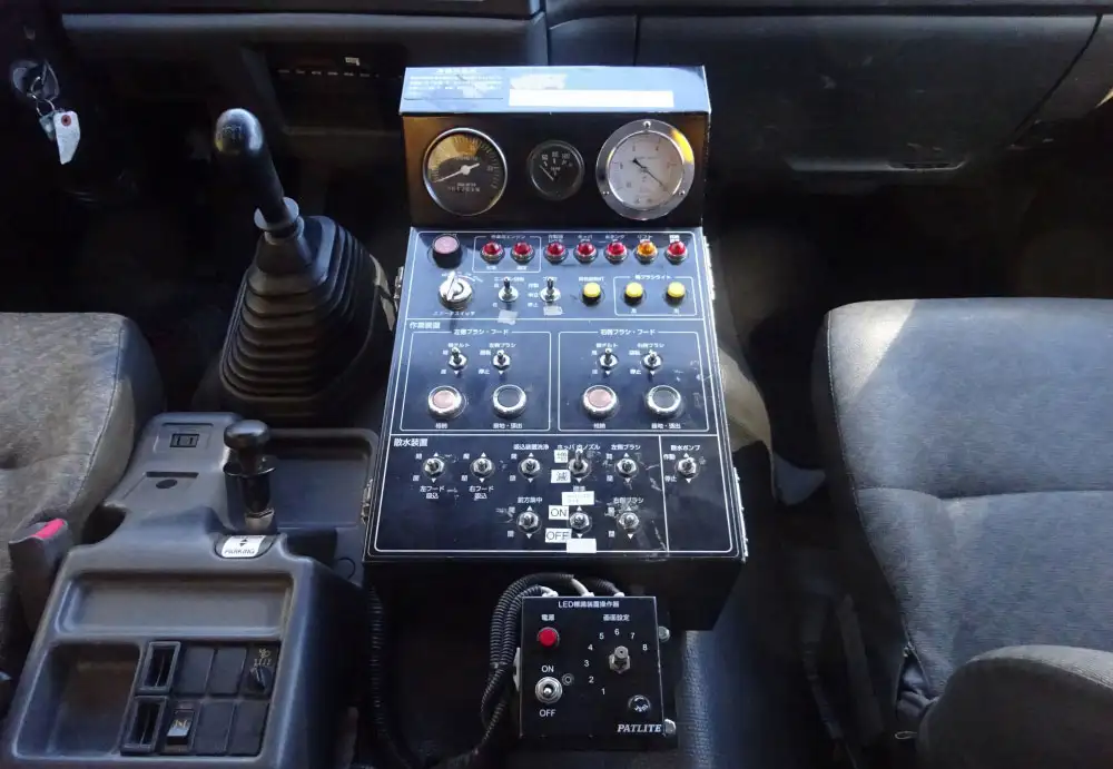 いすゞ フォワード 中型/増トン タンク車  PJ-FTR34F4改の中古トラック画像13