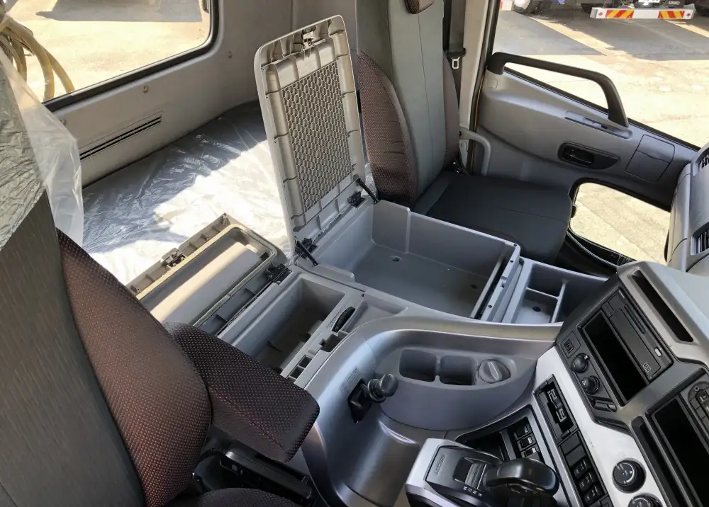 日産UD クオン 大型 トラクター ハイルーフ 1デフの中古トラック画像11