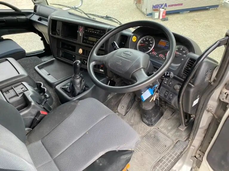日野 プロフィア 大型 タンク車 バルク QKG-FR1APBAの中古トラック画像11