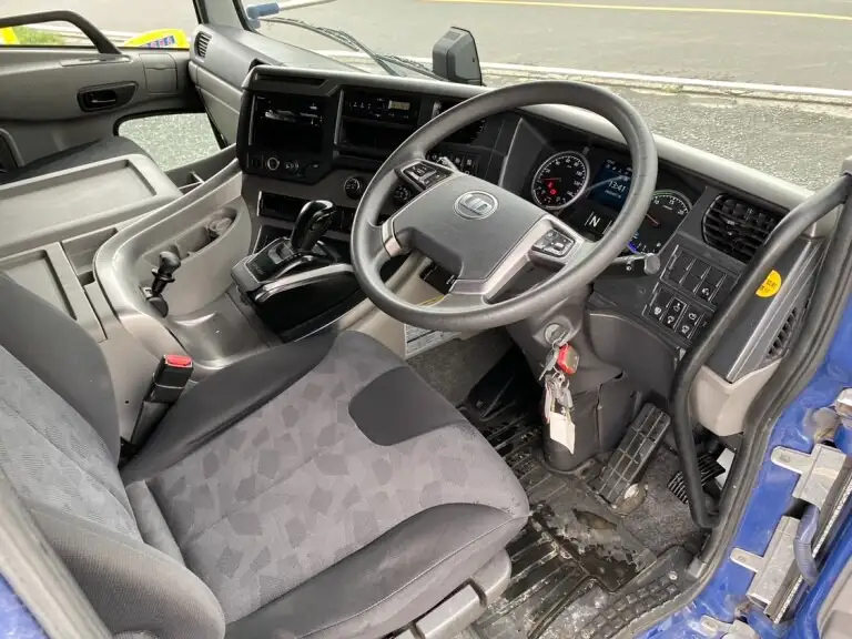 日産UD クオン 大型 トラクター ハイルーフ 1デフの中古トラック画像10