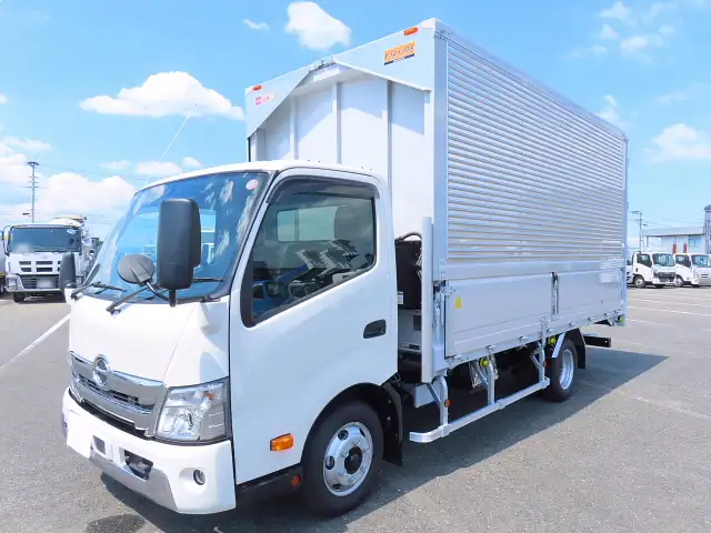 日野 デュトロ 小型 ウイング 2KG-XZU712M R6の中古トラック画像1