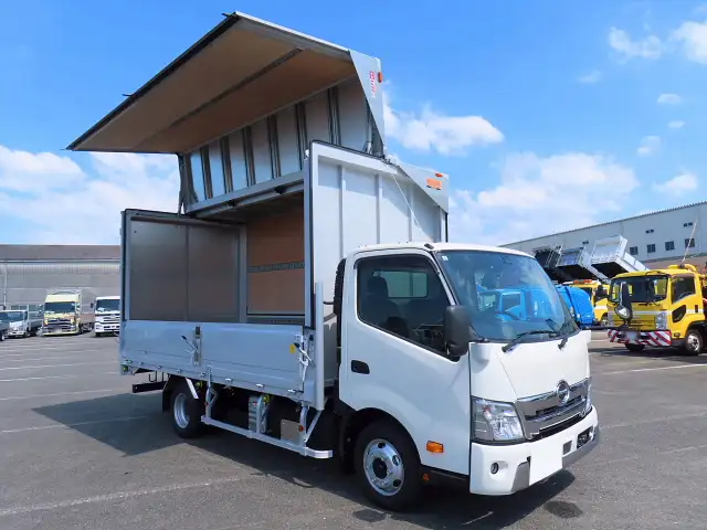 日野 デュトロ 小型 ウイング 2KG-XZU712M R6の中古トラック画像3