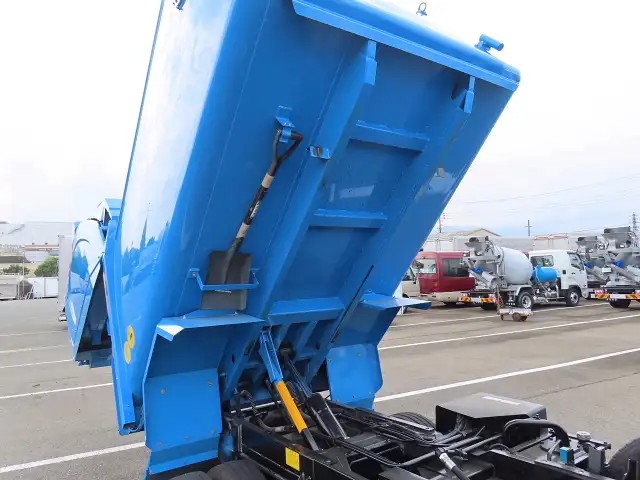 いすゞ エルフ 小型 パッカー車 巻き込み式 回転ダンプ式の中古トラック画像15