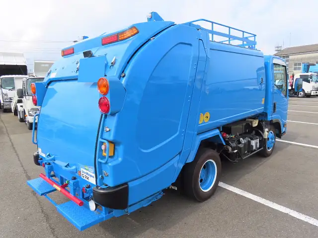 いすゞ エルフ 小型 パッカー車 巻き込み式 回転ダンプ式の中古トラック画像4