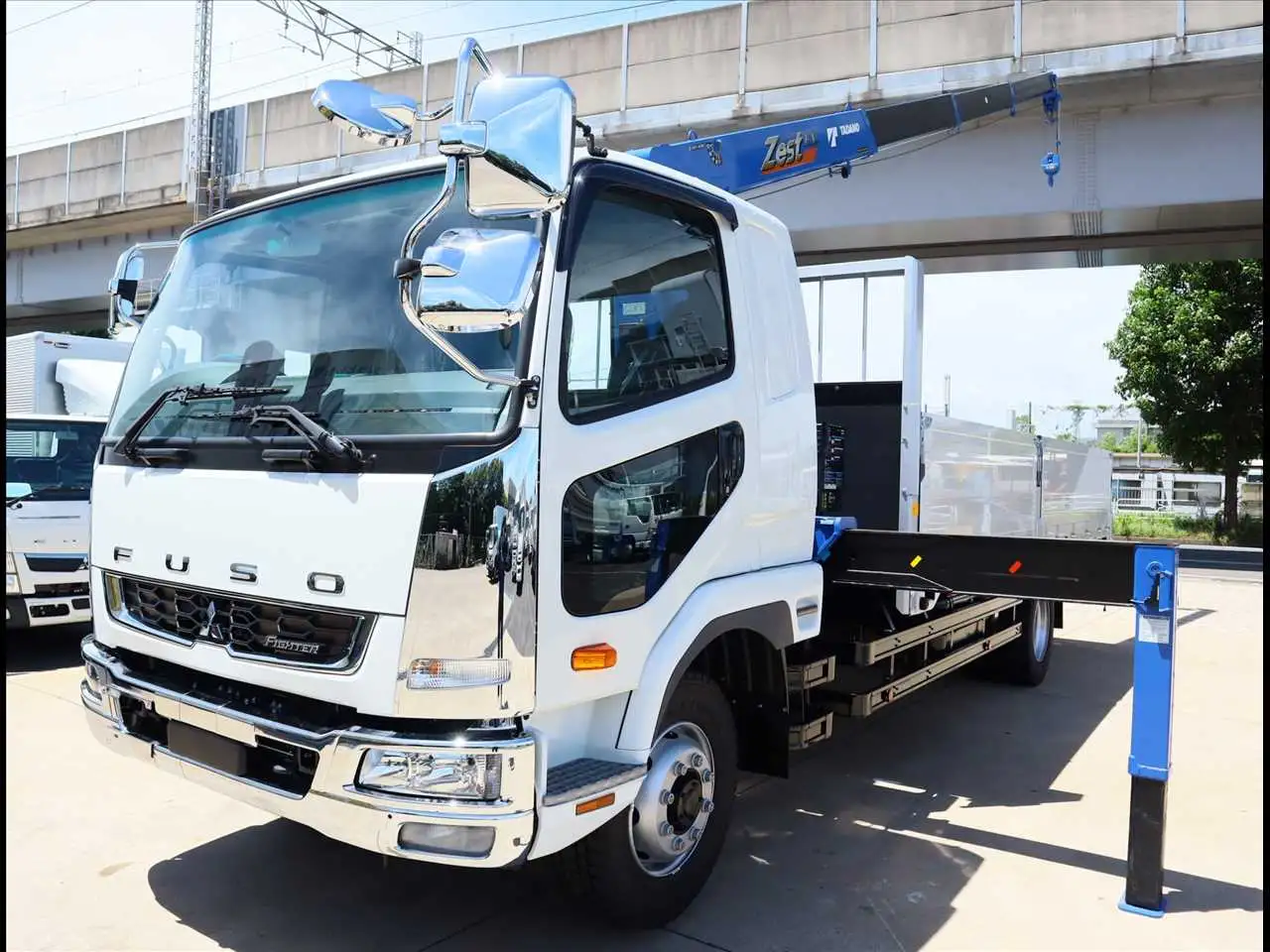 三菱 ファイター 中型/増トン クレーン付 アルミブロック 4段の中古トラック画像1
