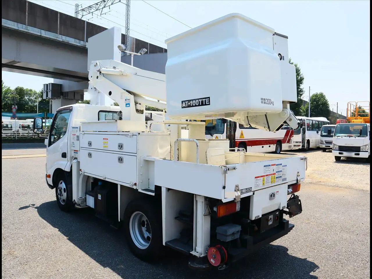 日野 デュトロ 小型 高所・建柱車 高所作業車 電工仕様の中古トラック画像4