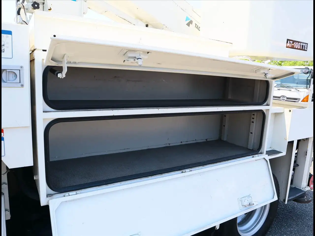 日野 デュトロ 小型 高所・建柱車 高所作業車 電工仕様の中古トラック画像6