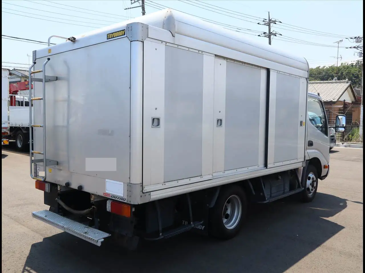 日野 デュトロ 小型 アルミバン ボトルカー サイドドアの中古トラック画像3