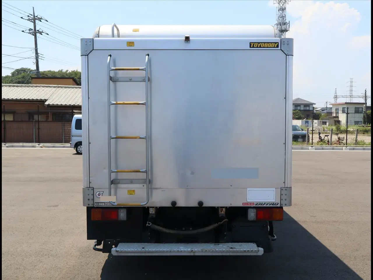 日野 デュトロ 小型 アルミバン ボトルカー サイドドアの中古トラック画像4