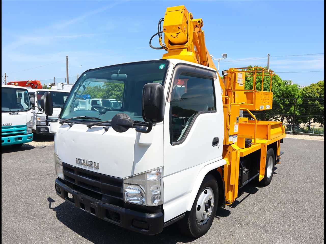 いすゞ エルフ 小型 高所・建柱車 高所作業車 TKG-NKR85N の中古トラック【車両No.111683】