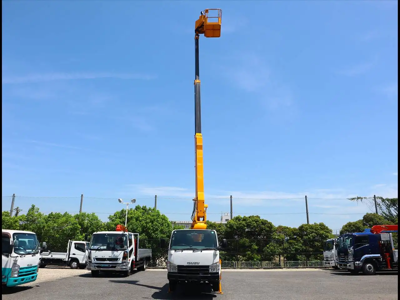 いすゞ エルフ 小型 高所・建柱車 高所作業車 BDG-NKR85Nの中古トラック画像5