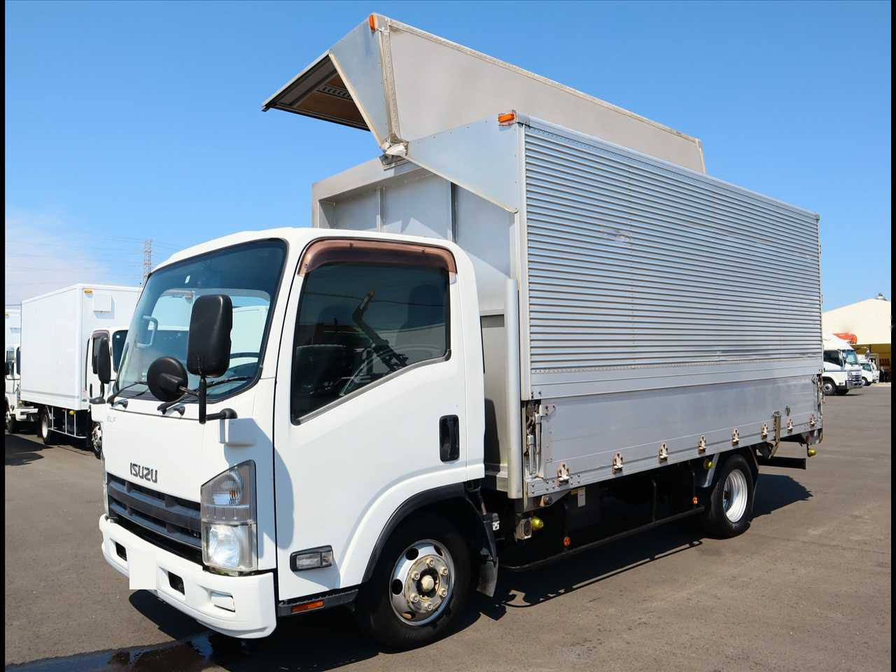 いすゞ エルフ 小型 ウイング 床鉄板 3枚観音 の中古トラック【車両No.116840】