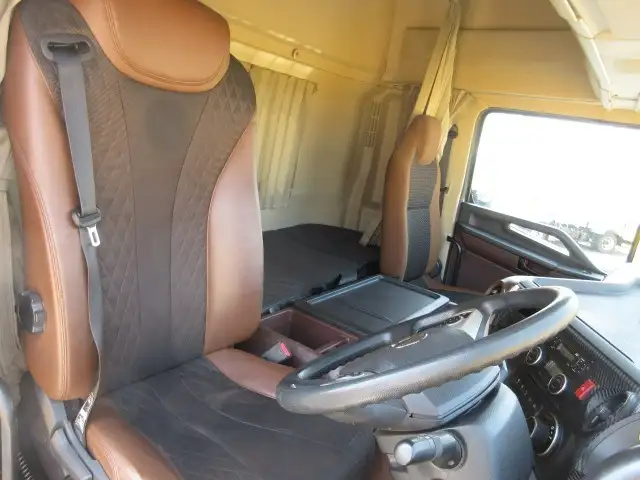 日野 プロフィア 大型 トラクター ハイルーフ 1デフの中古トラック画像11