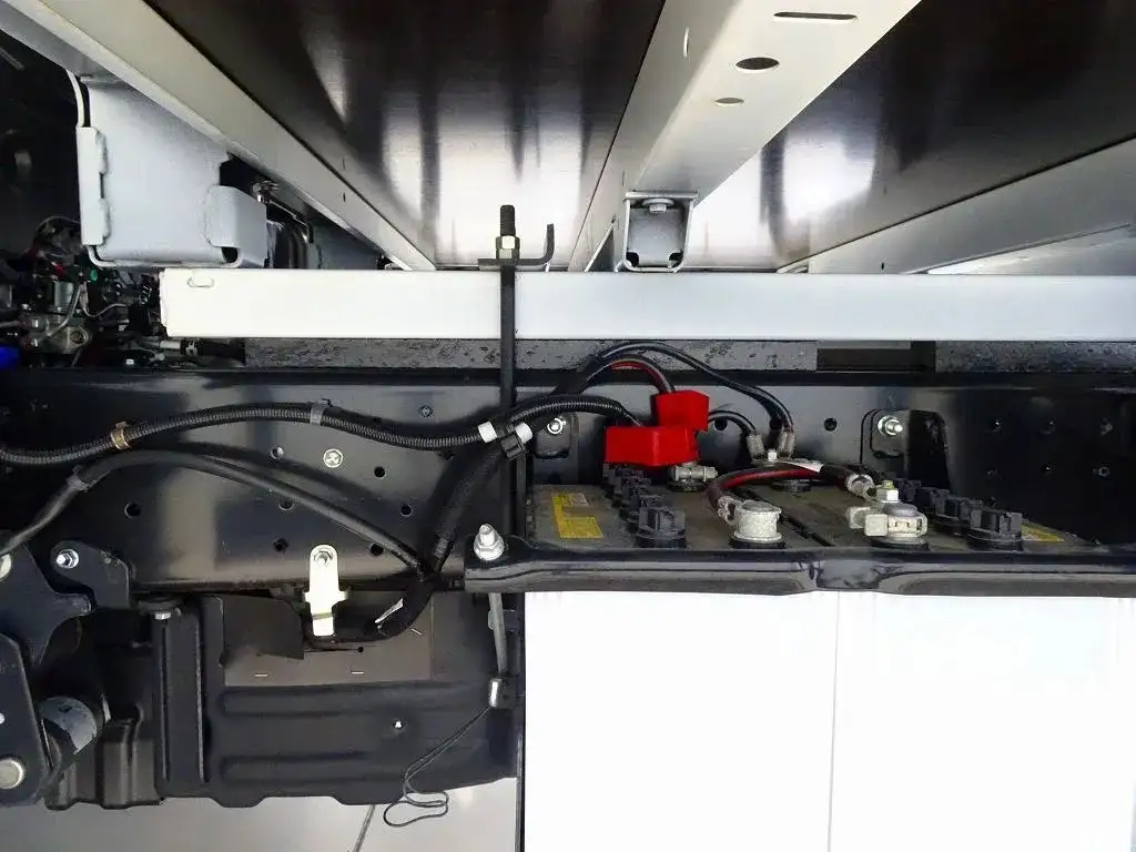 日野 デュトロ 小型 平ボディ 2KG-XZU720M R5の中古トラック画像16