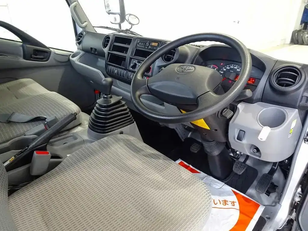 トヨタ ダイナ 小型 平ボディ アルミブロック TKG-XZU722の中古トラック画像10