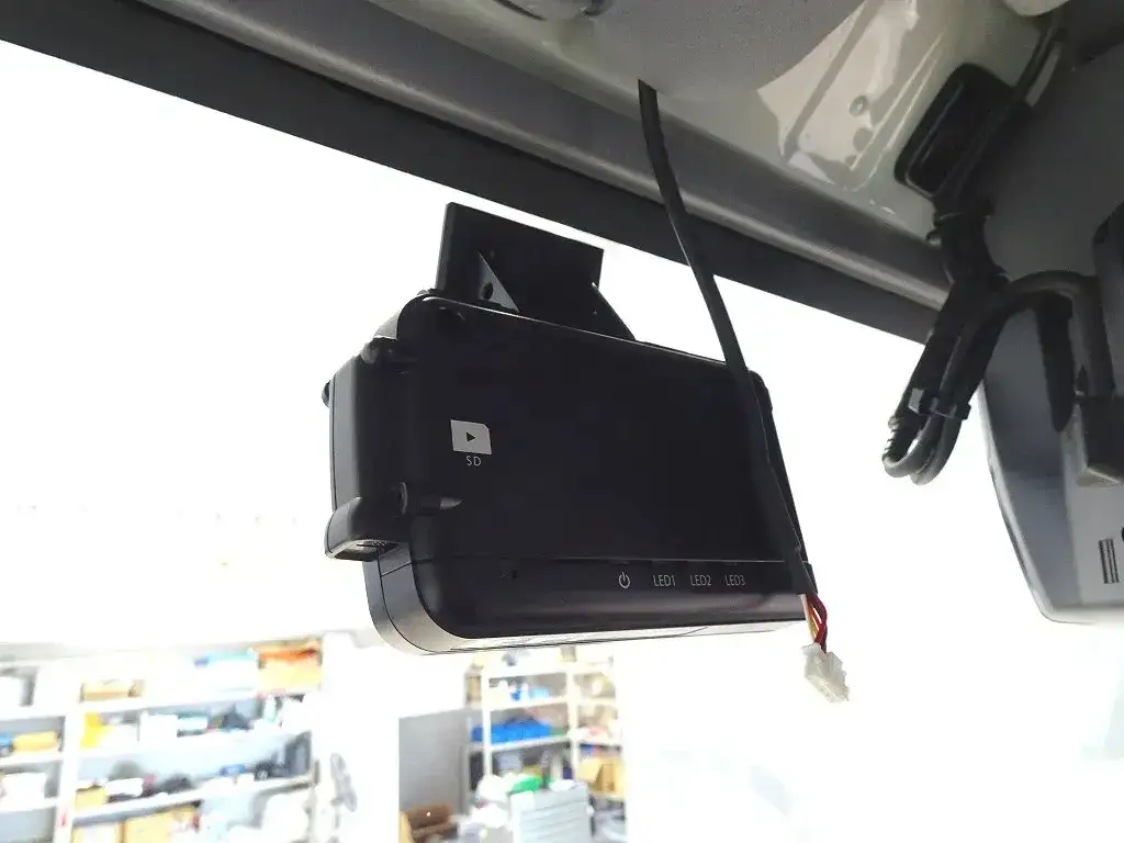 いすゞ エルフ 小型 アルミバン 3枚観音 2RG-NMR88ANの中古トラック画像14