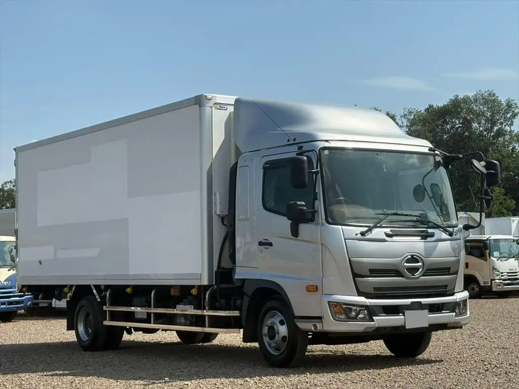 日野 レンジャー 中型/増トン 冷凍冷蔵 中温 キーストンの中古トラック画像2