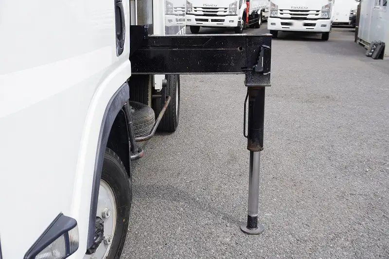 いすゞ エルフ 小型 クレーン付 床鉄板 アルミブロックの中古トラック画像9