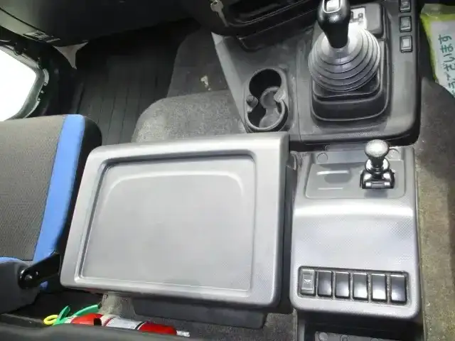 いすゞ ギガ 大型 ウイング ハイルーフ エアサスの中古トラック画像15