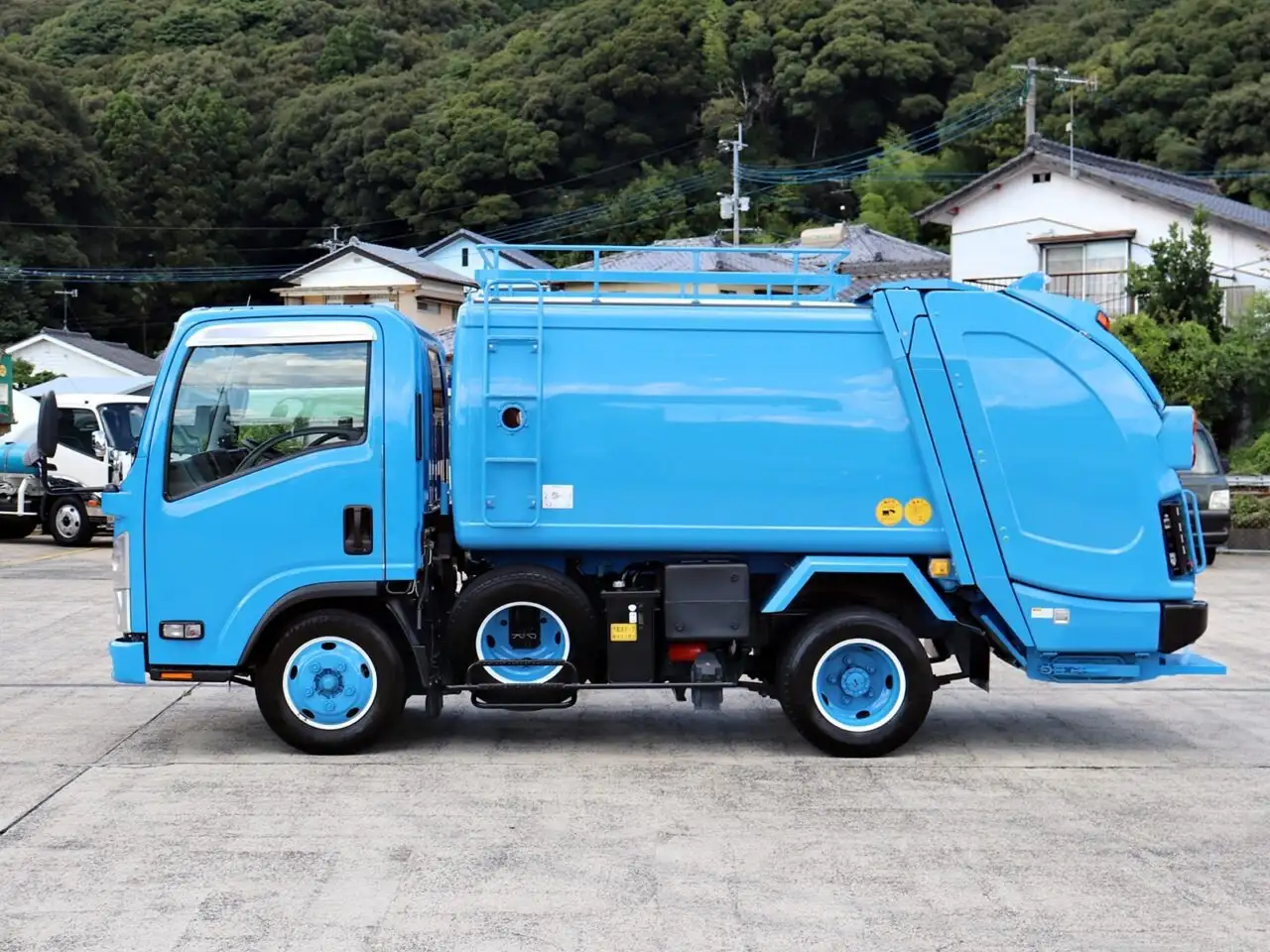 いすゞ エルフ 小型 パッカー車 巻き込み式 回転ダンプ式の中古トラック画像6