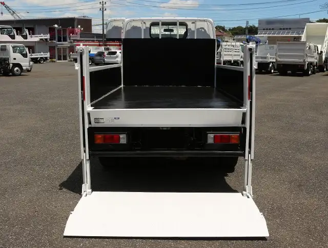 日産 アトラス 小型 平ボディ パワーゲート 床鉄板の中古トラック画像7