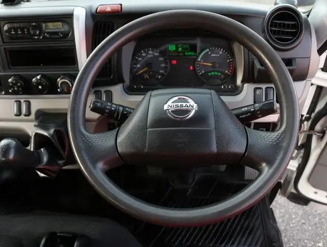 日産 アトラス 小型 平ボディ パワーゲート 床鉄板の中古トラック画像14